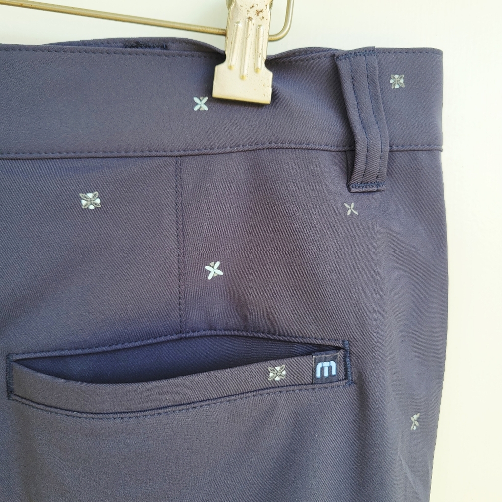 Travis Mathew Not Feeling That Golf Shorts Total Eclipse Size 36 - Picture 6 of 14